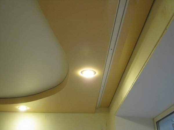 Парящие натяжные потолки