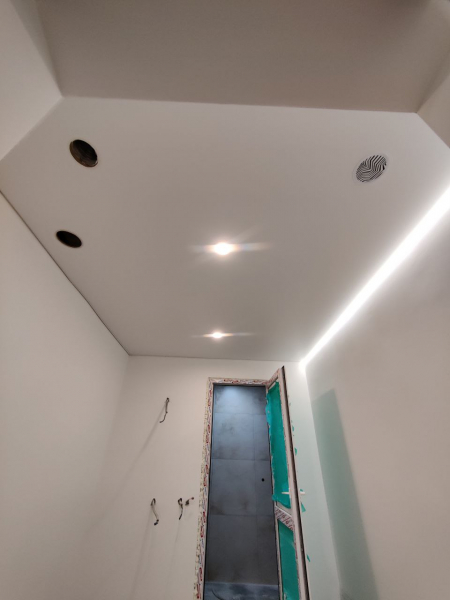 Пример тканевого потолка для детской 18 м²